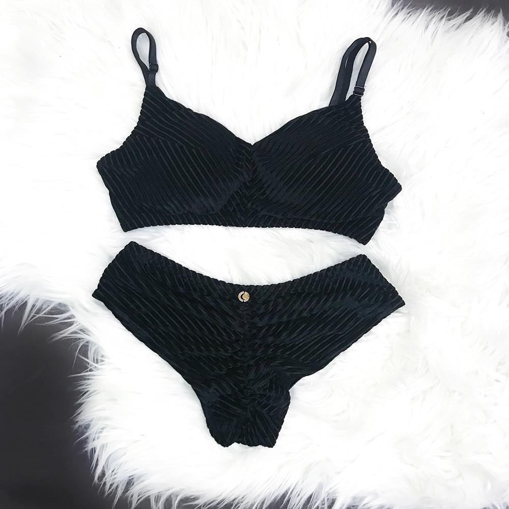 Lana Low Waist Shorts- AU6 only