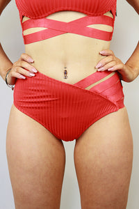 Crystal V Mid Waisted Short - XL/XXL only